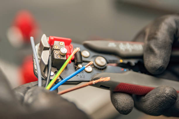 Best Circuit Breaker Repair  in Hope, AR
